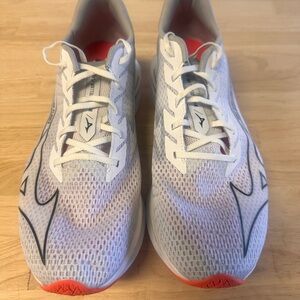 Mizuno Wave Rebellion Flash 2